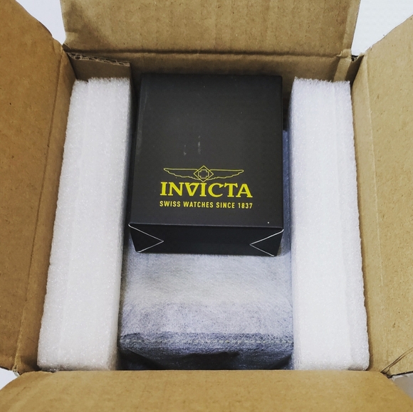 Invicta NWT 1 Slot Automatic Men's or Women's Watch Winder - Picture 3 of 11